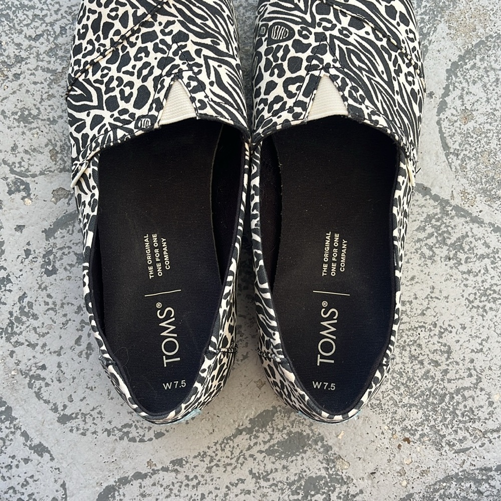 TOMS animal print - Picture 6 of 6